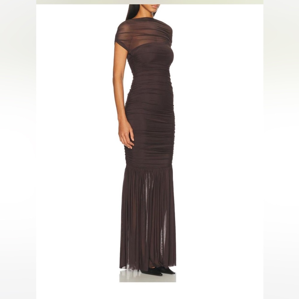 SEROYA Brown Noel Gown